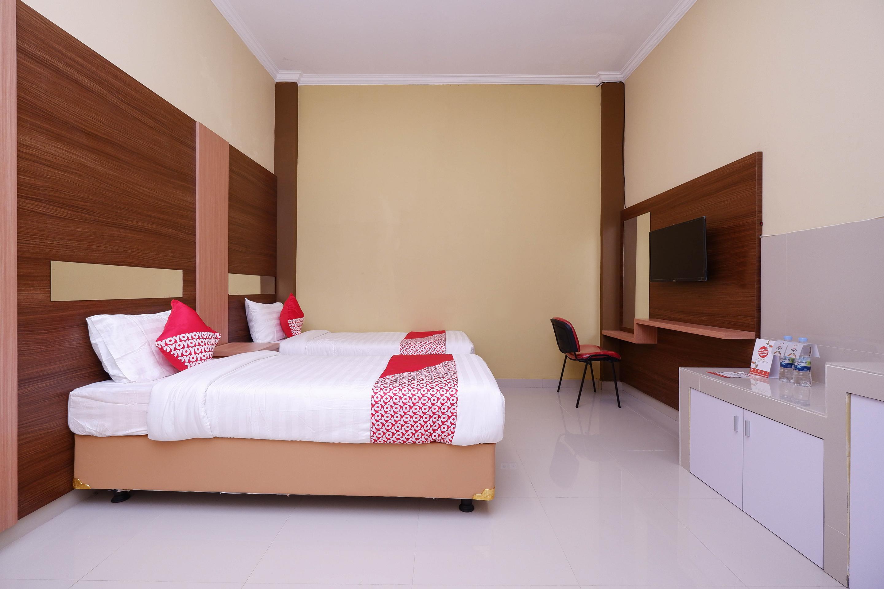 Отель Super Oyo 1506 Shabrina 2 Syariah Surakarta  Экстерьер фото