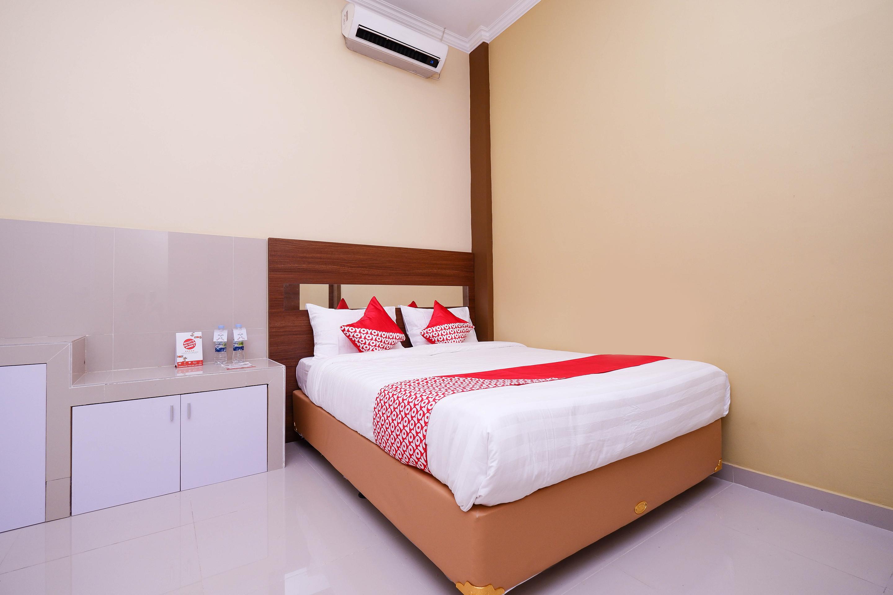 Отель Super Oyo 1506 Shabrina 2 Syariah Surakarta  Экстерьер фото
